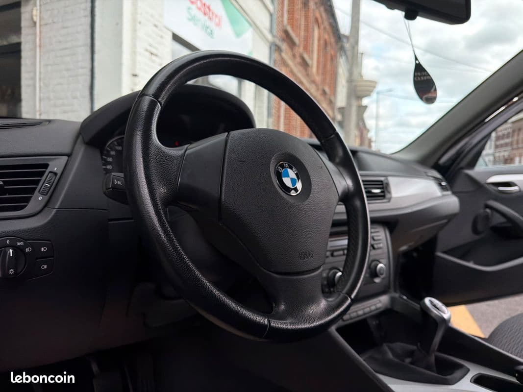 bmw x1 2010 image 3
