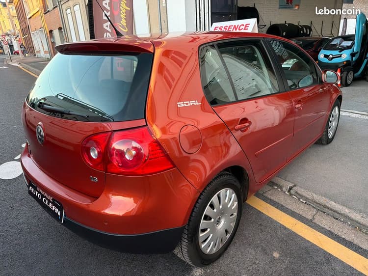 Loader GOLF V 1.6i CARNET à Jour  *1ère main Distrib NEUF image