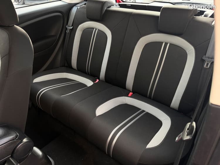 Loader FIAT Grande Punto 1.4i *CARNET à Jour GARANTIE image