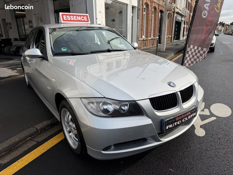 Loader BMW 320i 150Ch *CARNET à Jour Ess + GPL image