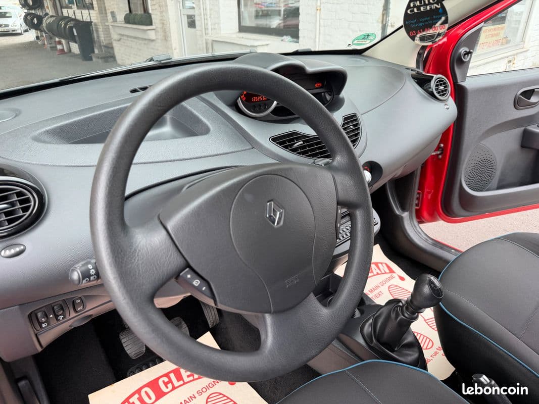 renault twingo 2012 image 9