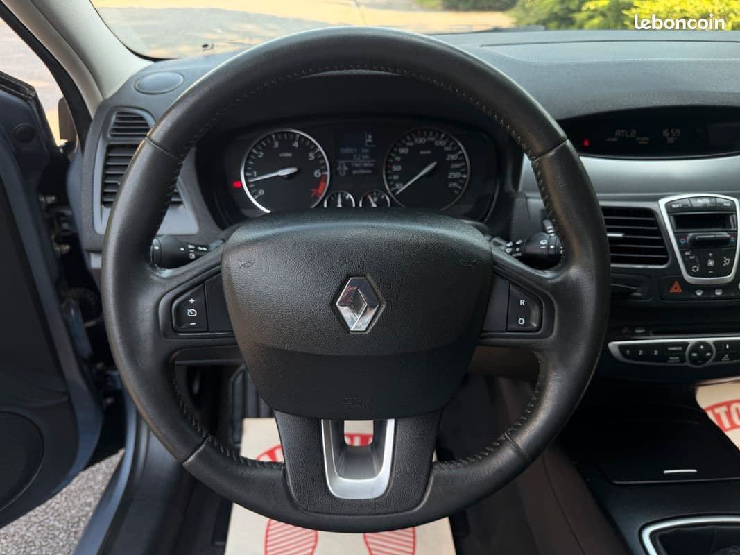 renault laguna 2008 image 10