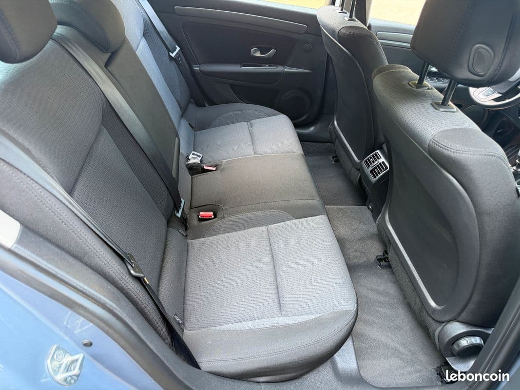 renault laguna 2008 image 9