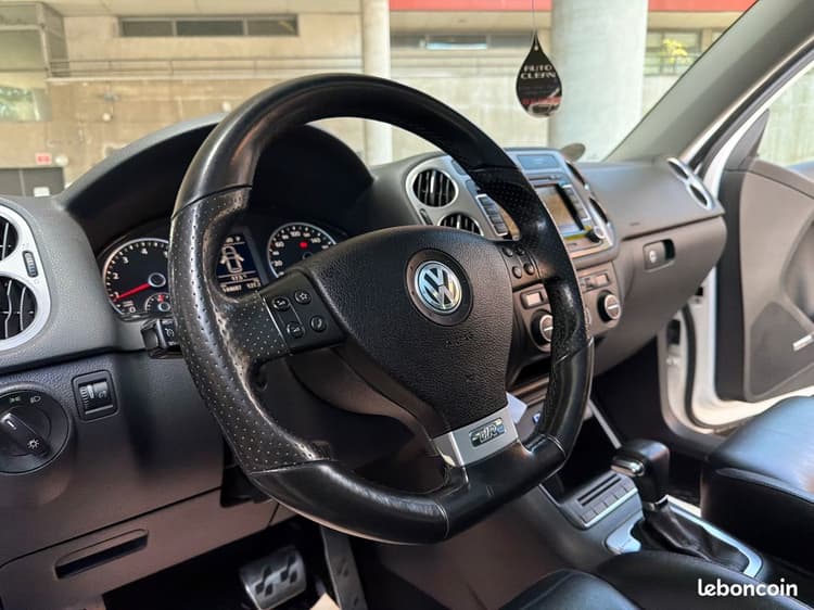 Loader TIGUAN R-Line 2.0TSi 170Ch 4X4 BVA *CARNET à Jour image
