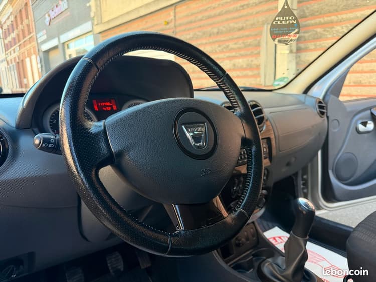 Loader DUSTER 1.6i 16v GPL *1ère Main 4x2 GARANTIE image