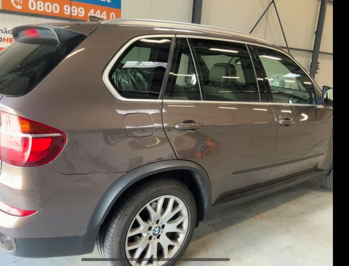 bmw X5 2010 image 7