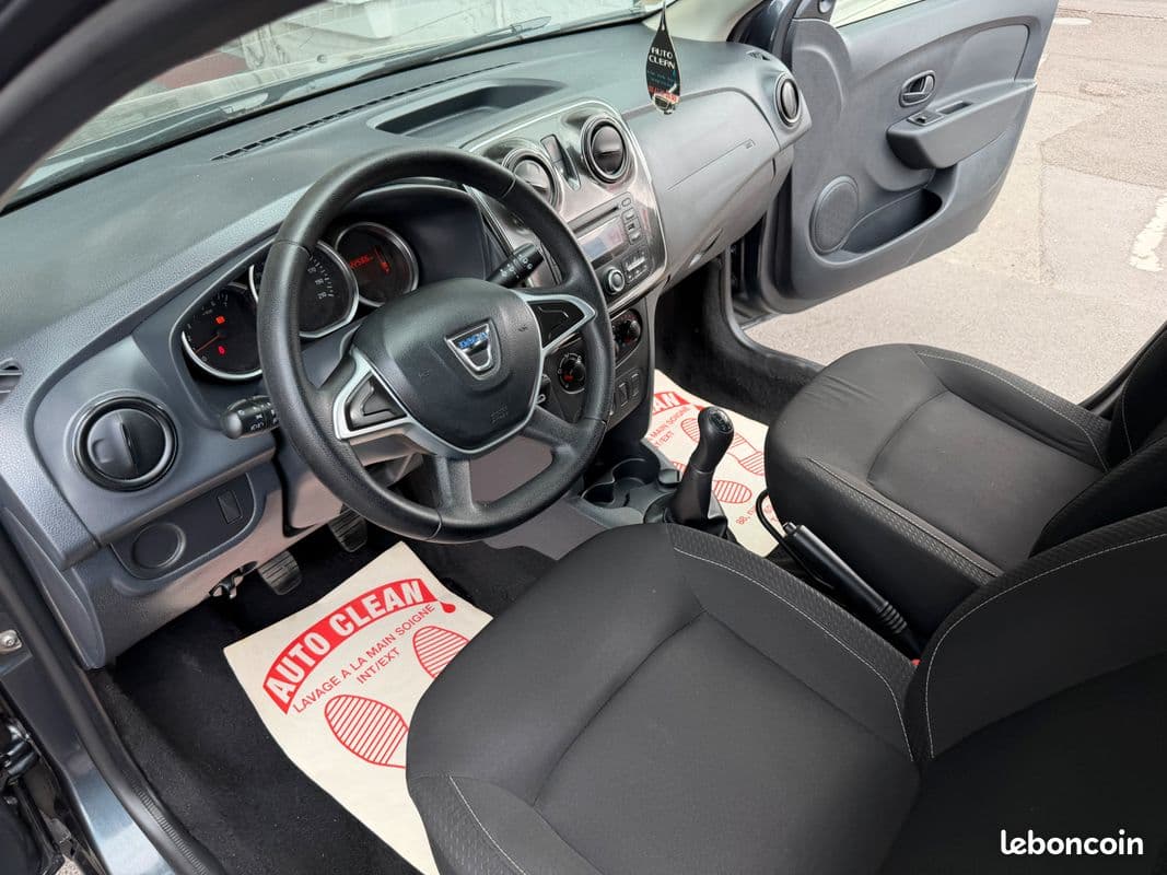 dacia sandero 2017 image 4
