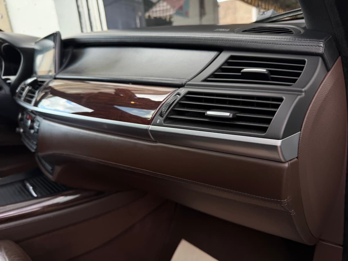 bmw x5 2009 image 17