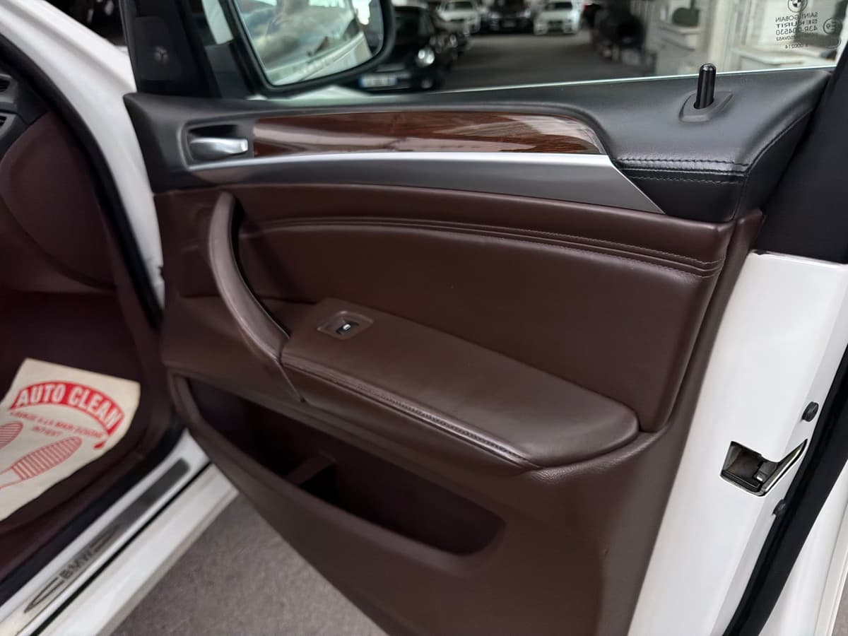 bmw x5 2009 image 18
