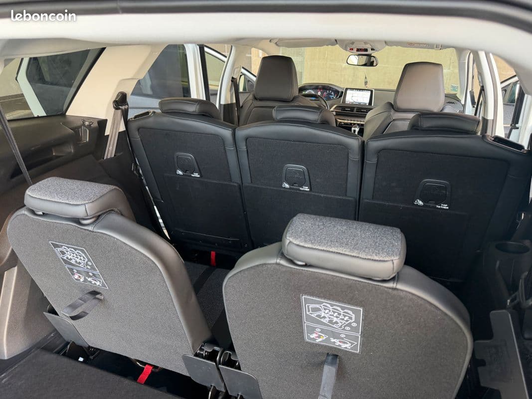 peugeot 5008 2019 image 8