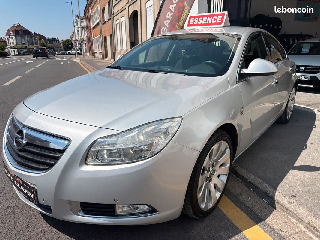 opel insignia 2012 image 1