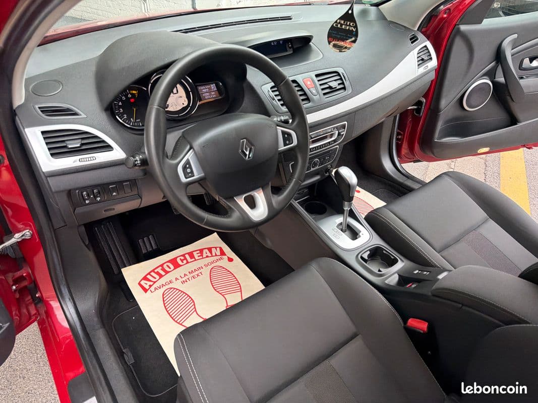 renault megane 2011 image 3