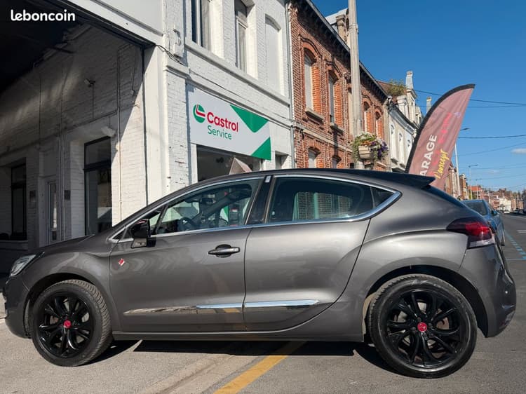 Loader 🇫🇷DS4 1.6i 210Ch *PERFORMANCE Line CARPLAY Distrib à chaîne image